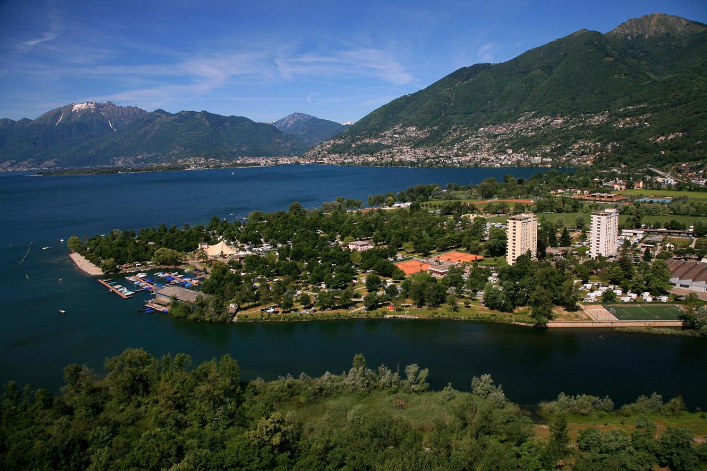Hotel Village Campofelice Tenero-Contra Екстер'єр фото